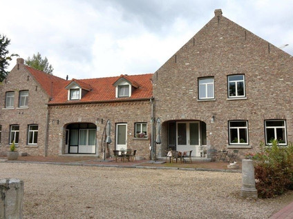 De Wijde Steeg 2