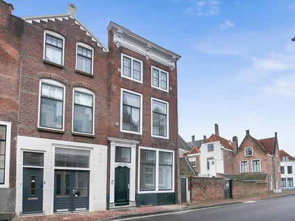 Hoogstraat 10