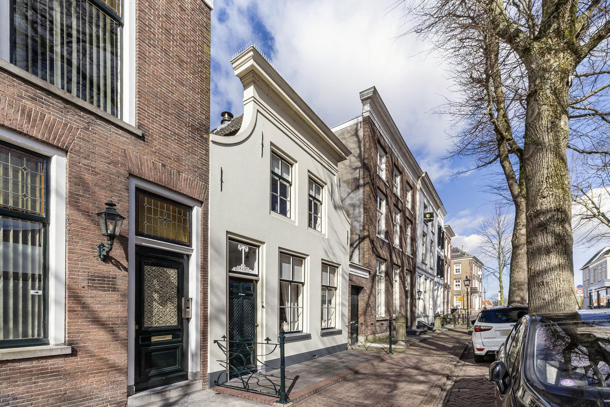 Voorstraat 11