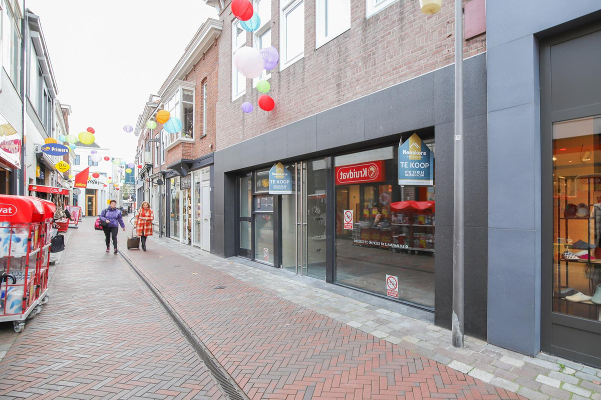 Sint Adriaanstraat 7