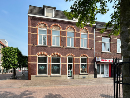 Bovenste straat 51