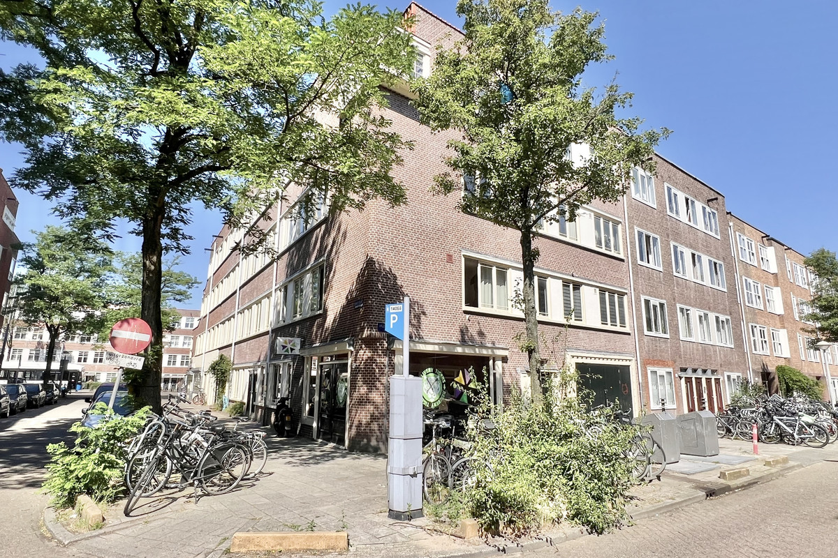 Davisstraat 48