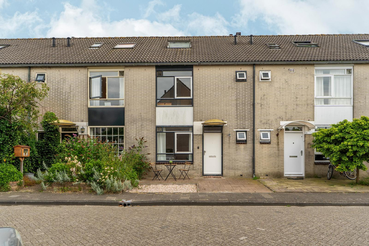 Lenteklokjestraat 13