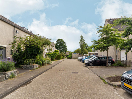 Lenteklokjestraat 13