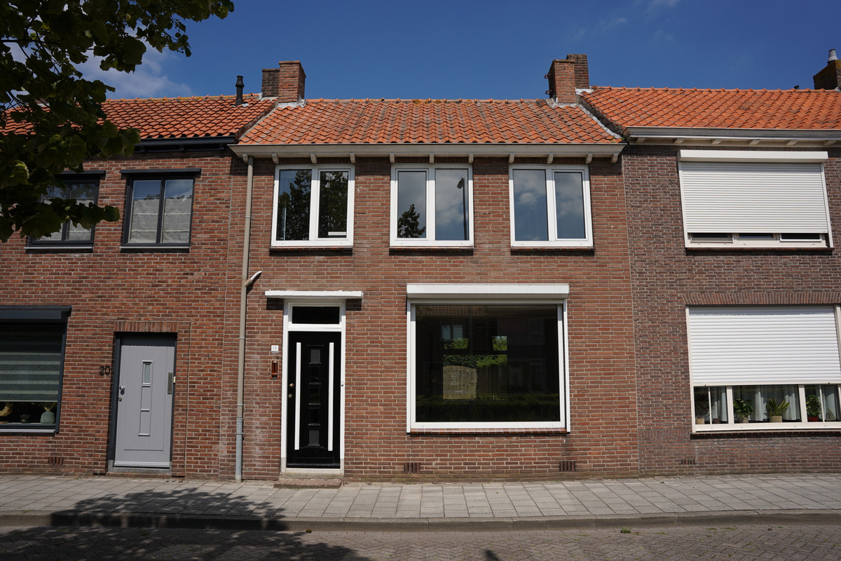 Zuidzandsestraat 18