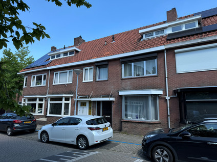 Pastoor Deckersstraat 13