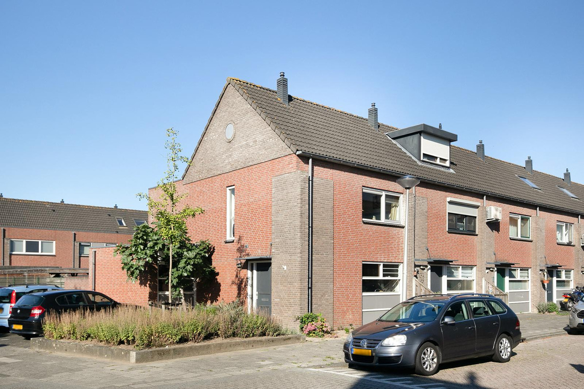 Vicky Baumstraat 18