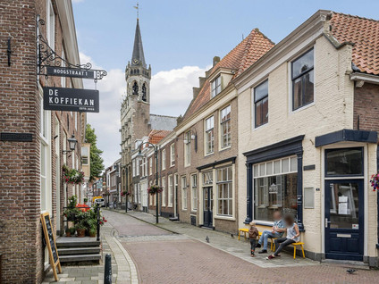 Hoogstraat 4