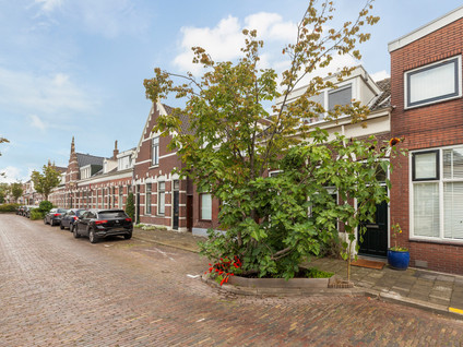 Arnold Hoogvlietstraat 75