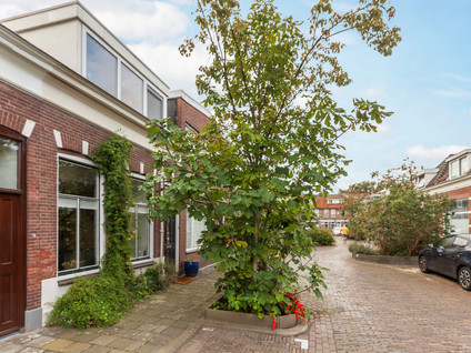 Arnold Hoogvlietstraat 75