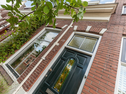 Arnold Hoogvlietstraat 75