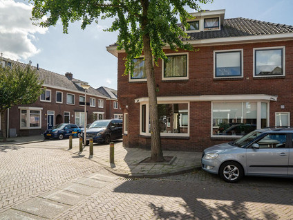 Van den Boschstraat 12