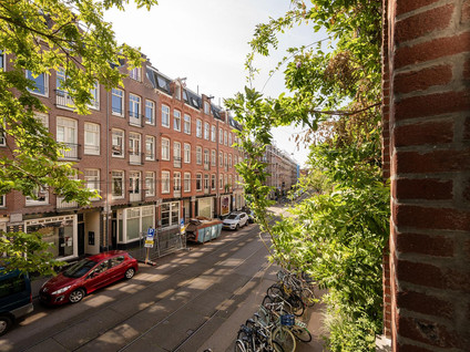 Van der Hoopstraat 82 1