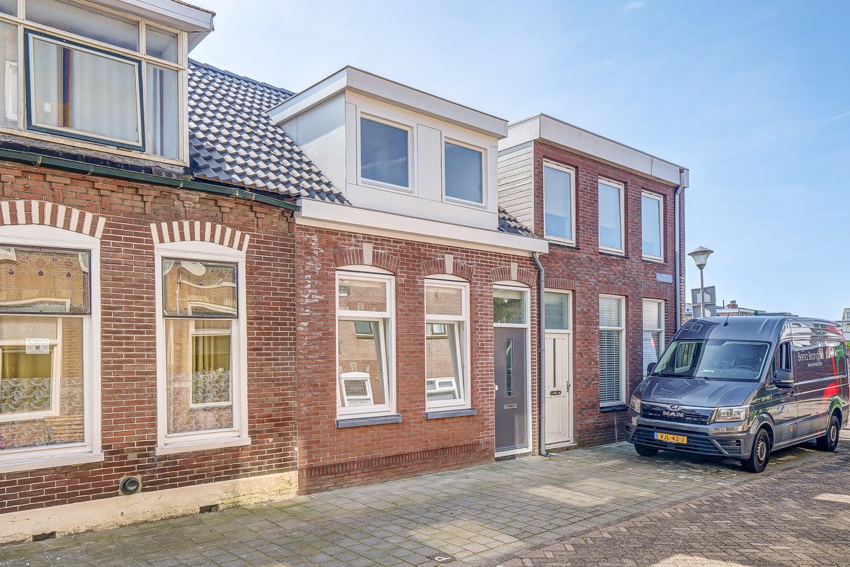 Cornelis Evertsenstraat 6