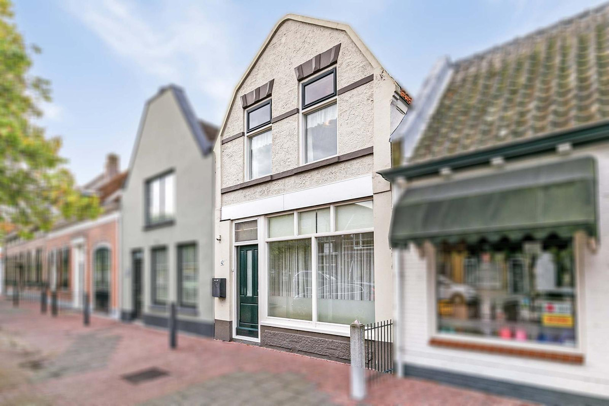 Voorstraat 42