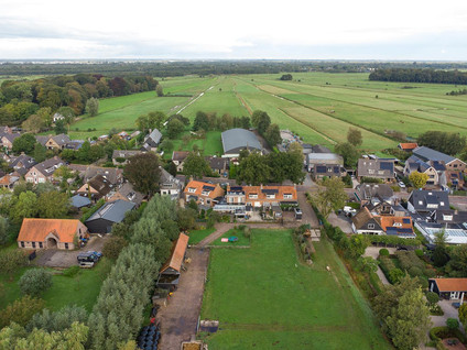 Nieuw-Loosdrechtsedijk 121