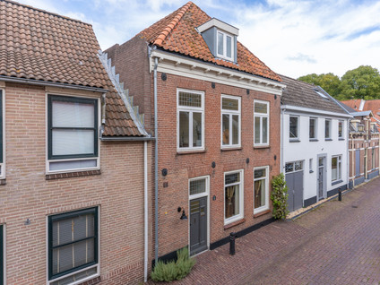 Burgtstraat 6