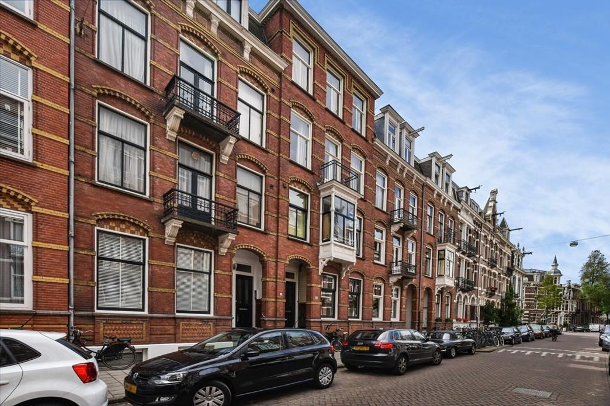 Van Eeghenstraat 43H