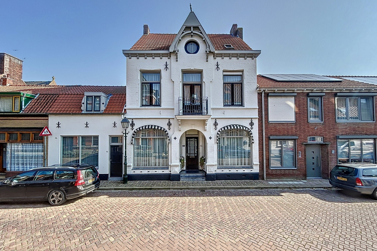 Koninginnestraat 15