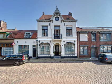 Koninginnestraat 15