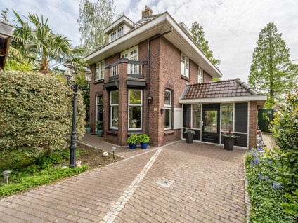 F. van der Poest Clementlaan 42