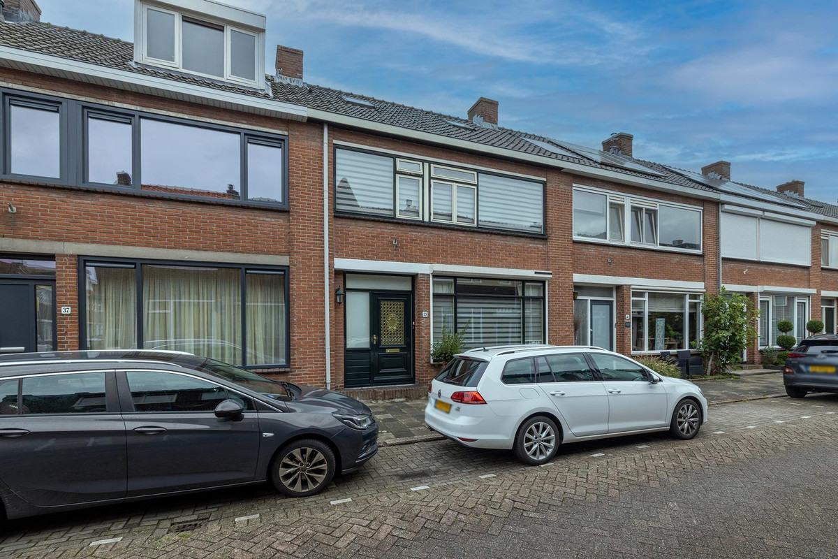 Eerste Hieronymus van Alphenstraat 39