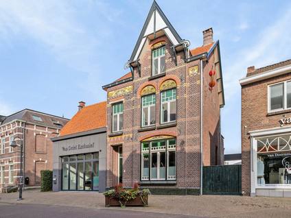 Stationsstraat 28