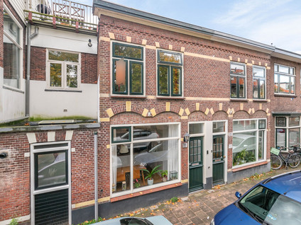 Oosterdwarsstraat 23