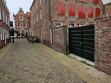 Doelenstraat 1