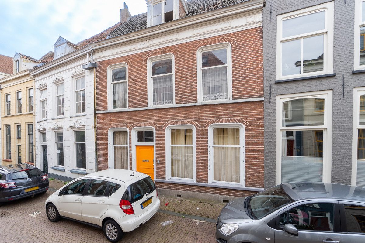 Buiten Nieuwstraat 26