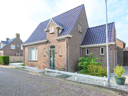 Sint Nicolaasstraat 28