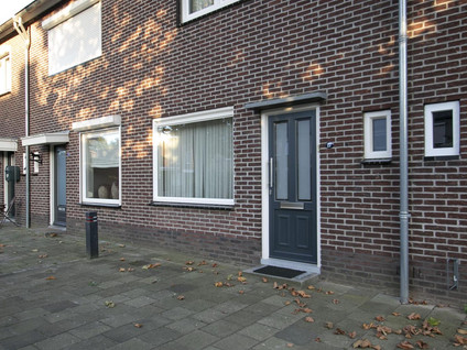 Spoorstraat 27