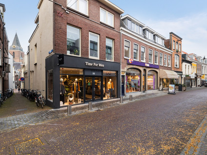 Voorstraat 32