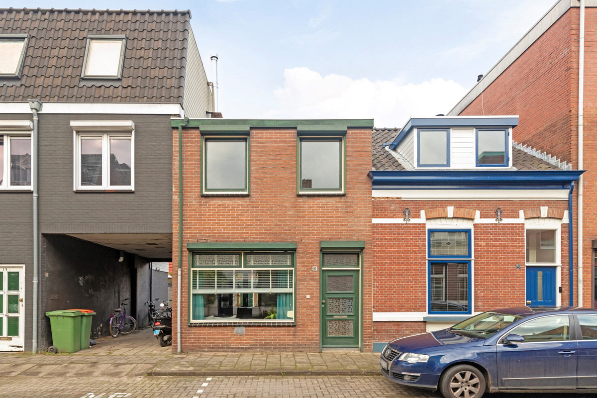 Beekstraat 16