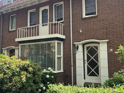 private-rentals for rent on Emmastraat 39