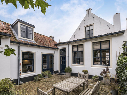 Pieterstraat 23