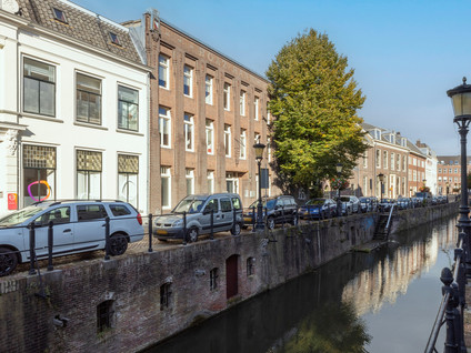 Plompetorengracht 14