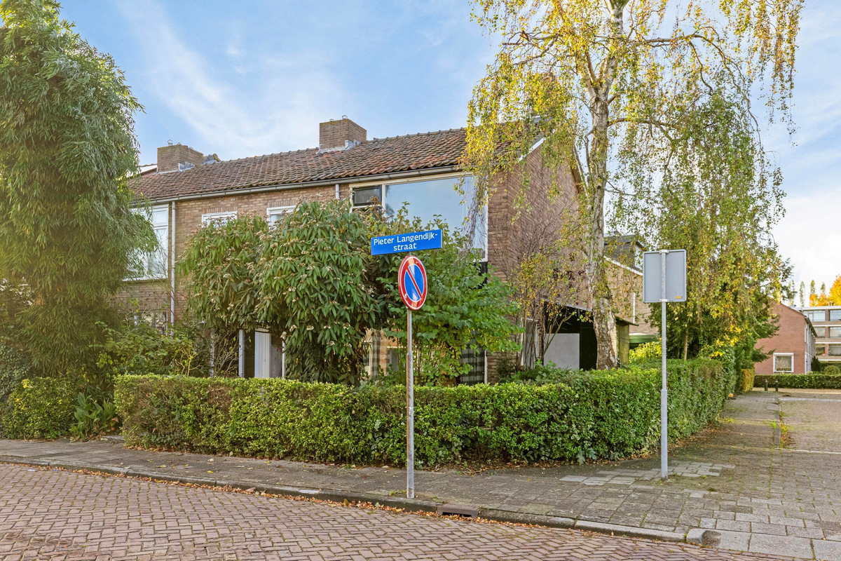 Pieter Langendijkstraat 2