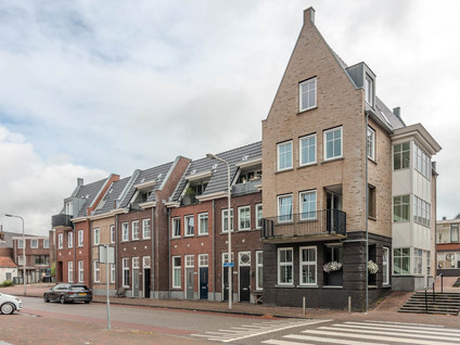 Torenstraat 8