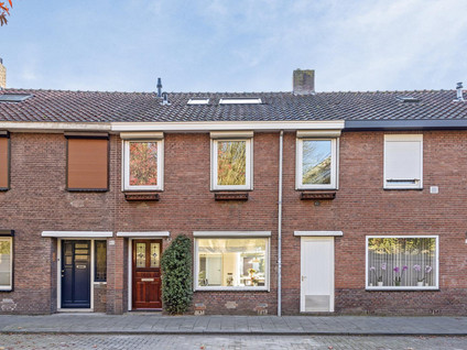 Nieuwstraat 82