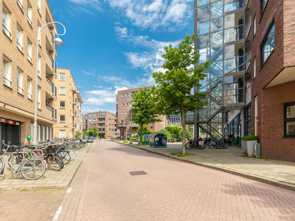 Donker Curtiusstraat 37PP