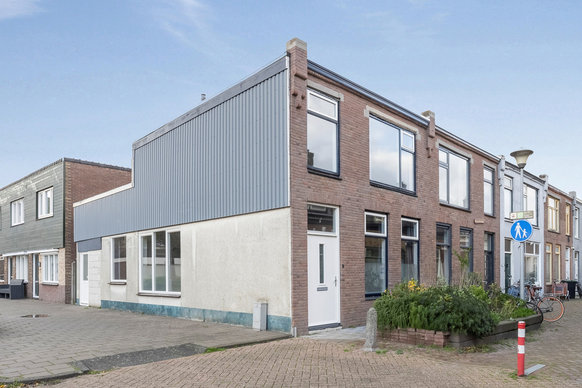 Emmastraat 1