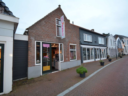 Dorpsstraat 48