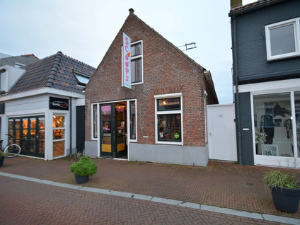 Dorpsstraat 48