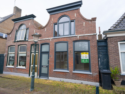 Warmoesstraat 49