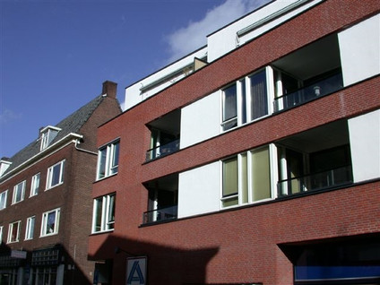 Driekoningendwarsstraat 1 8