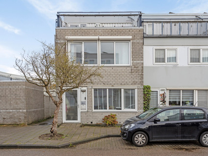 Else van der Banstraat 2