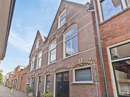 Nieuwebrugsteeg 14