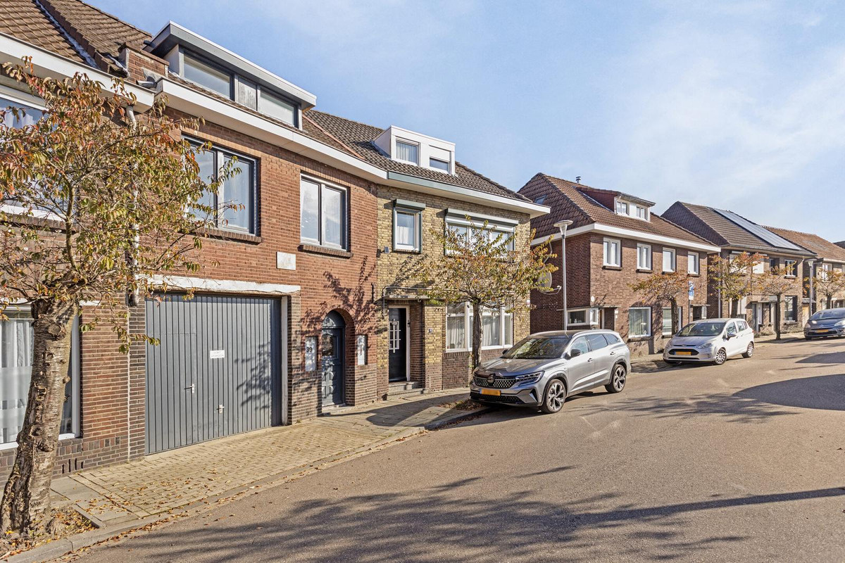 Emmastraat 39