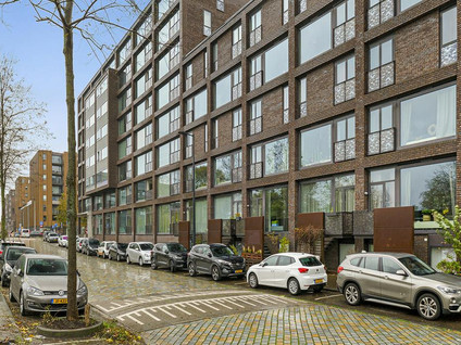 Eva Besnyostraat 361